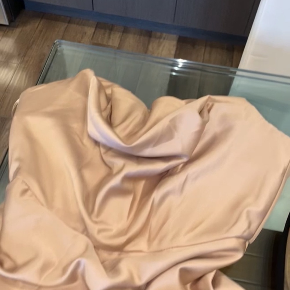 Dress - Picture 6 of 6